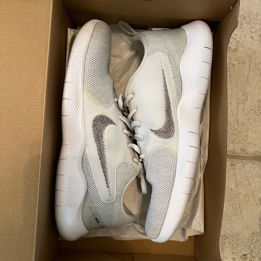 Nike revolution 6 NN women’s size 9.5